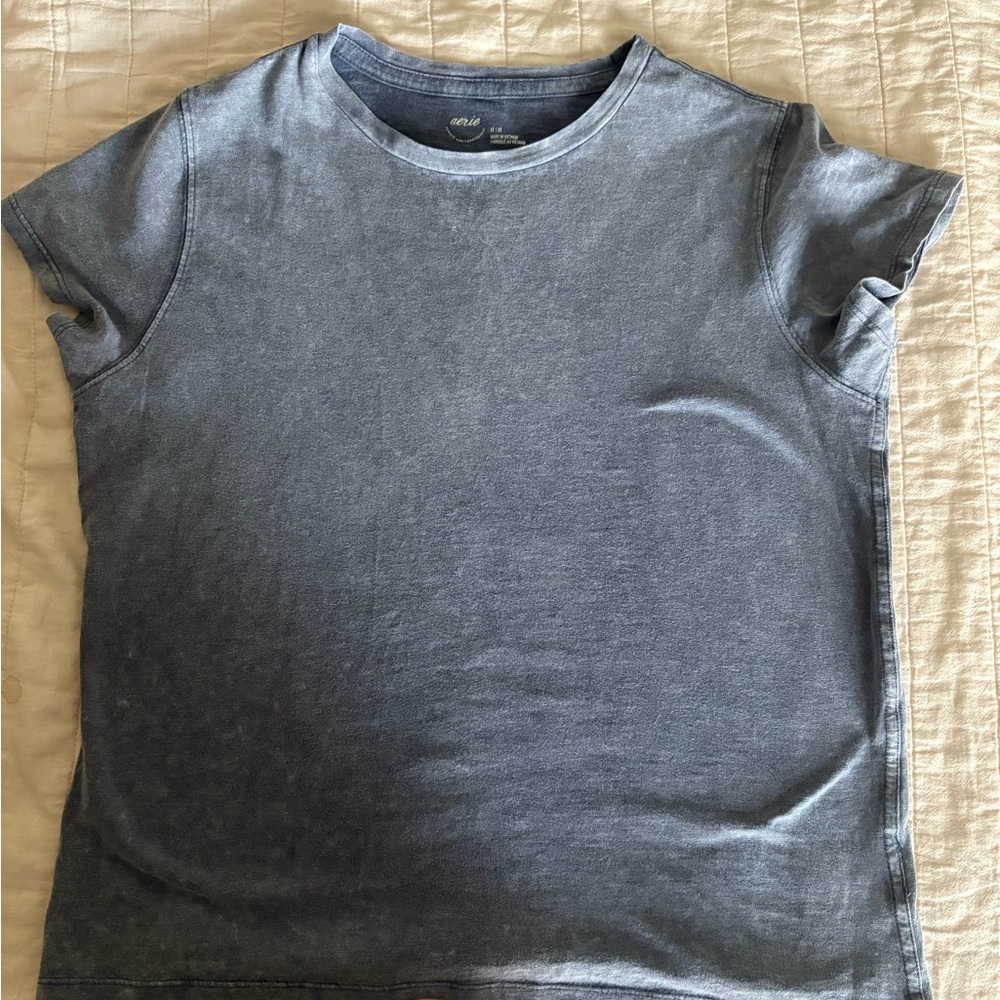 Aerie tee